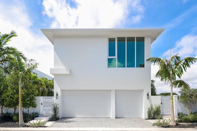 320 Grove Place, Delray Beach, FL 33444