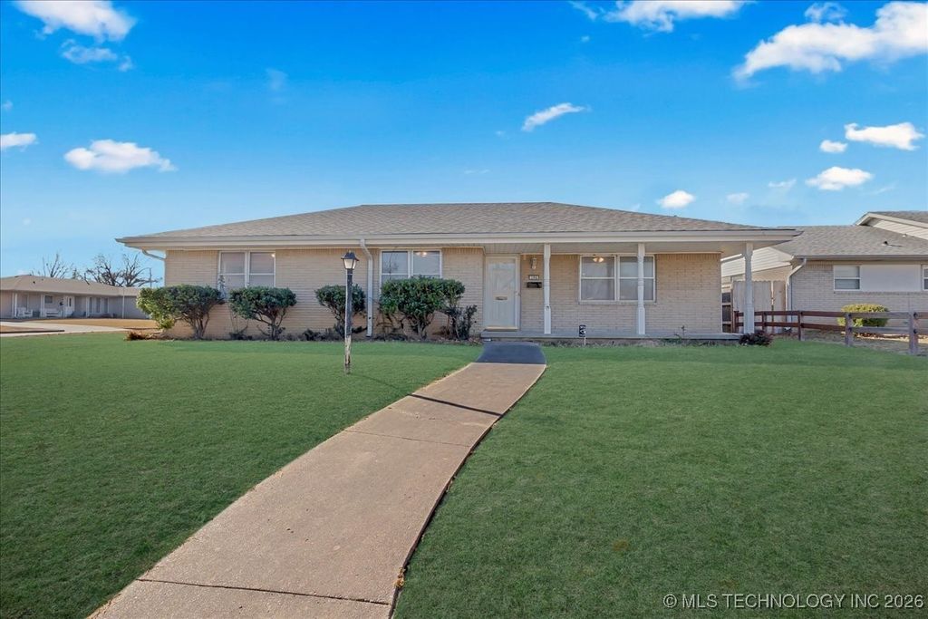 296 S 118th East Avenue, Tulsa, OK 74128