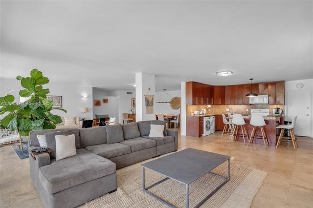 199 Ocean Lane Drive 310, Key Biscayne, FL 33149