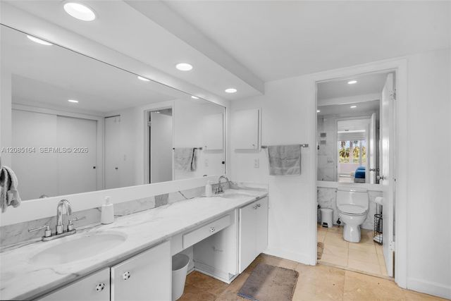 199 Ocean Lane Drive 310, Key Biscayne, FL 33149