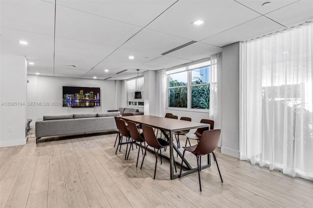 199 Ocean Lane Drive 310, Key Biscayne, FL 33149