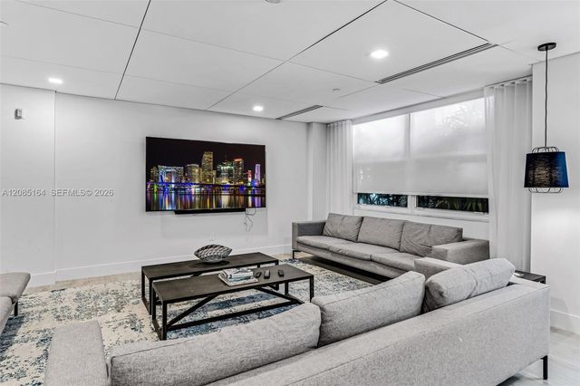 199 Ocean Lane Drive 310, Key Biscayne, FL 33149