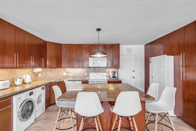 199 Ocean Lane Drive 310, Key Biscayne, FL 33149