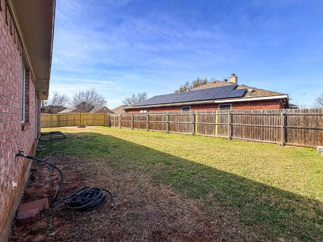 308 Palm Street, Crowley, TX 76036