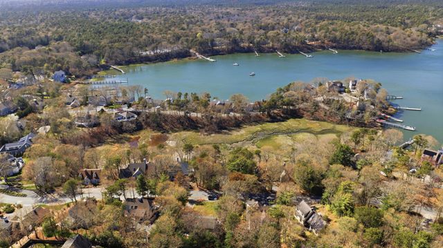 55 Summersea Road, Mashpee, MA 02649