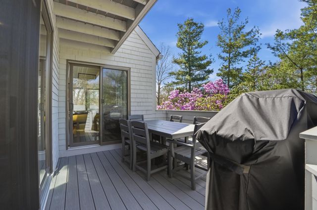 55 Summersea Road, Mashpee, MA 02649
