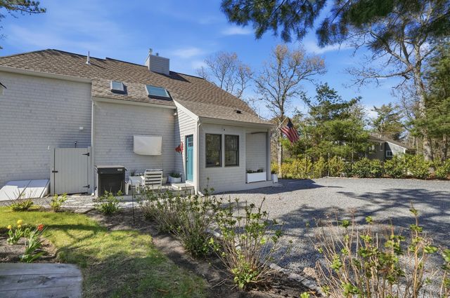 55 Summersea Road, Mashpee, MA 02649