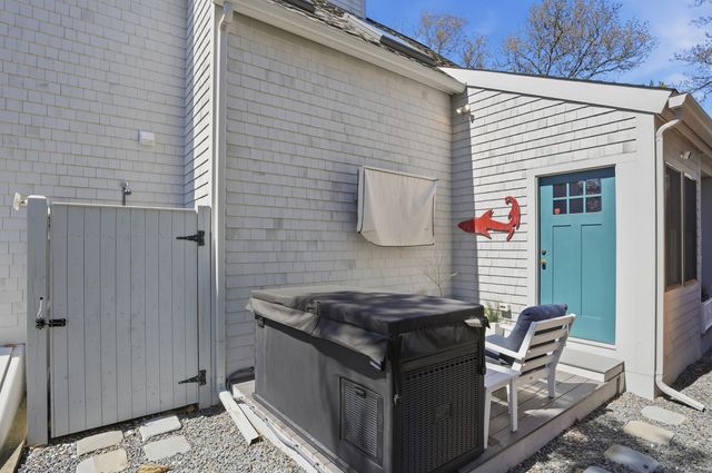 55 Summersea Road, Mashpee, MA 02649