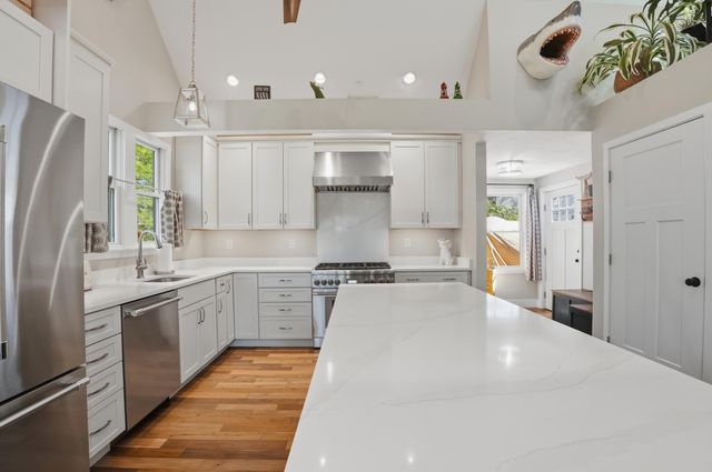 55 Summersea Road, Mashpee, MA 02649