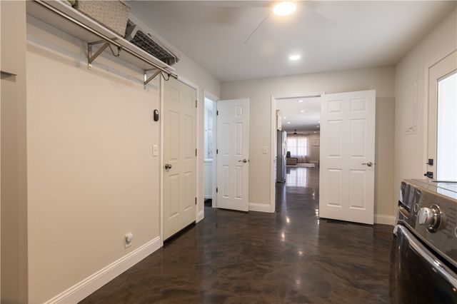 1839 S 11th Place, Rogers, AR 72756