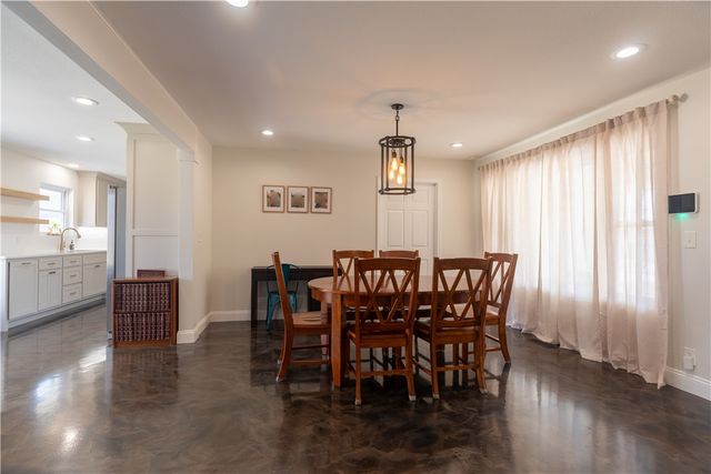 1839 S 11th Place, Rogers, AR 72756