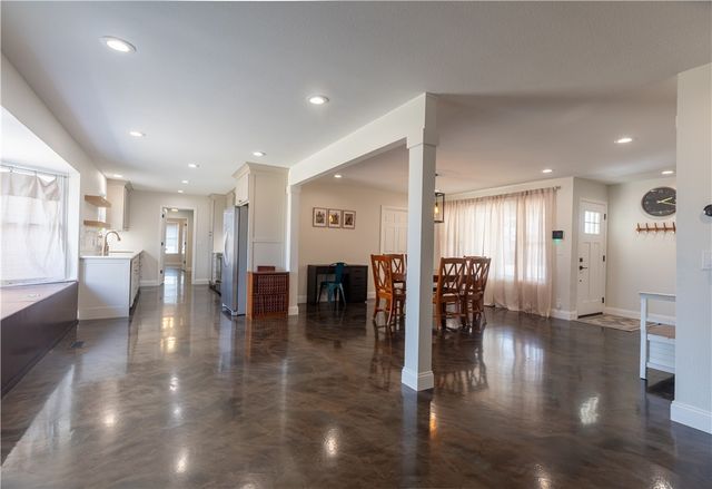 1839 S 11th Place, Rogers, AR 72756