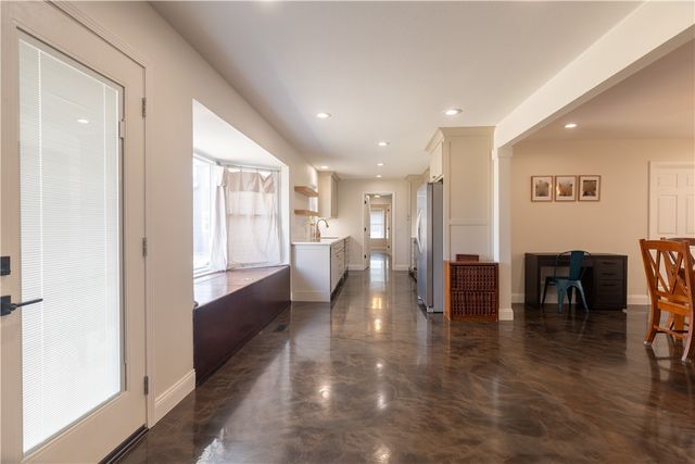 1839 S 11th Place, Rogers, AR 72756