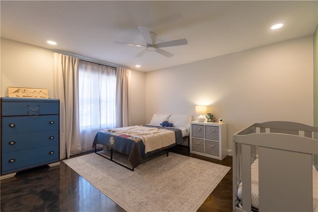 1839 S 11th Place, Rogers, AR 72756