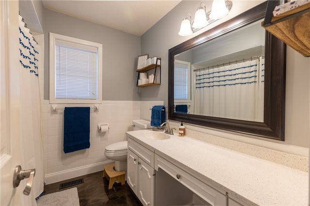 1839 S 11th Place, Rogers, AR 72756