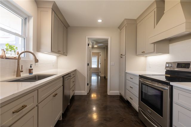 1839 S 11th Place, Rogers, AR 72756