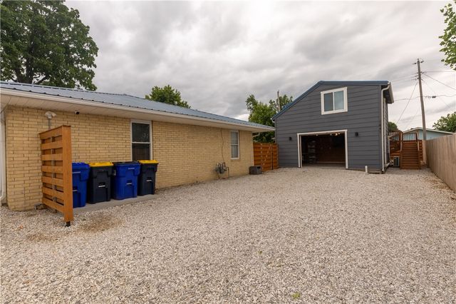 1839 S 11th Place, Rogers, AR 72756