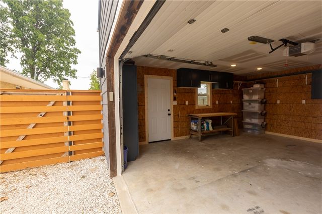 1839 S 11th Place, Rogers, AR 72756