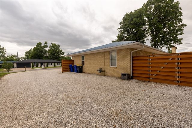 1839 S 11th Place, Rogers, AR 72756