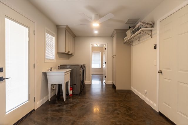 1839 S 11th Place, Rogers, AR 72756