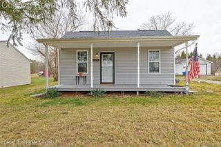 11068 N Fenton Road, Fenton Charter Township, MI 48430
