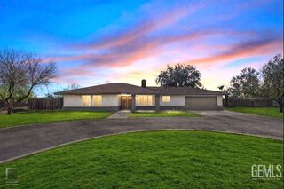 7519 Man O War Street, Bakersfield, CA 93307