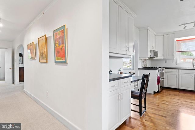 6 S 34TH ST, Camp Hill, PA 17011
