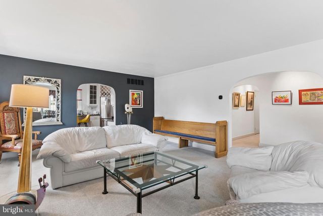 6 S 34TH ST, Camp Hill, PA 17011