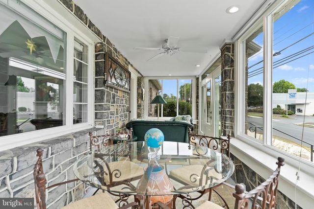 6 S 34TH ST, Camp Hill, PA 17011