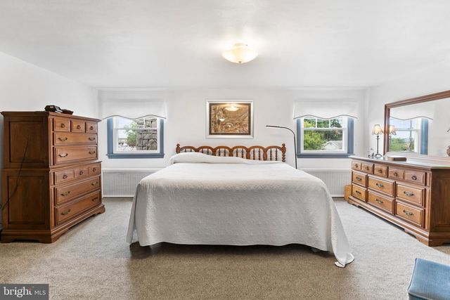 6 S 34TH ST, Camp Hill, PA 17011