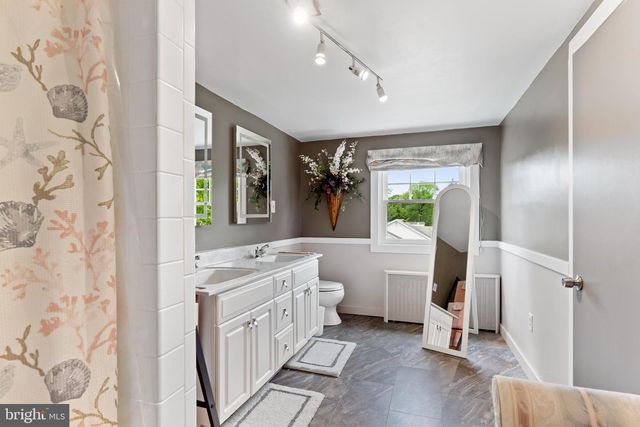 6 S 34TH ST, Camp Hill, PA 17011