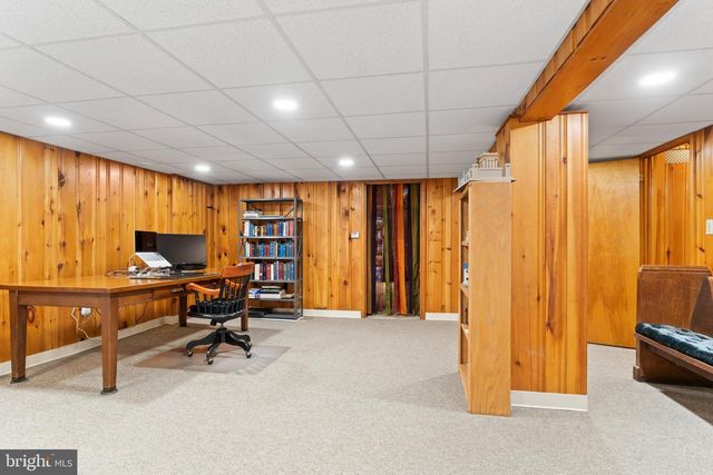 6 S 34TH ST, Camp Hill, PA 17011