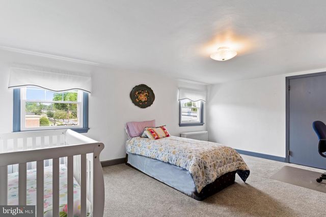 6 S 34TH ST, Camp Hill, PA 17011