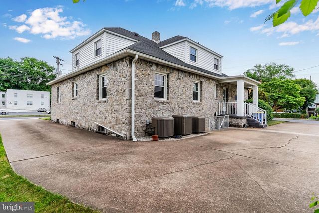 6 S 34TH ST, Camp Hill, PA 17011