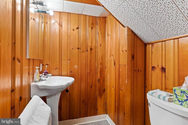 6 S 34TH ST, Camp Hill, PA 17011