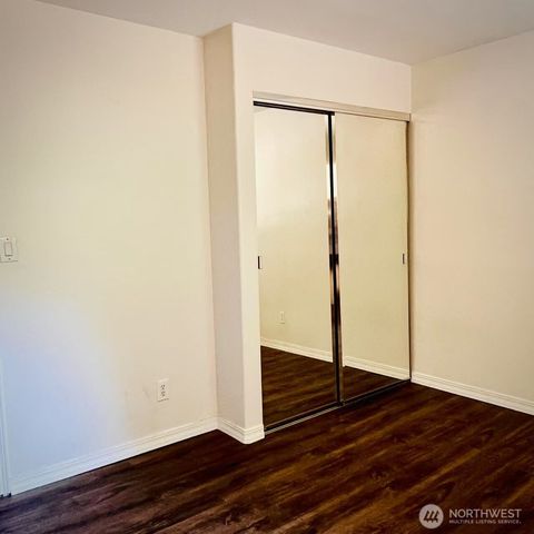 15812 Juanita Drive NE, Kenmore, WA 98028