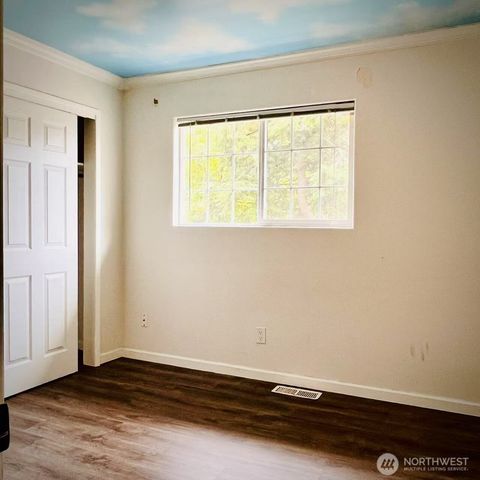 15812 Juanita Drive NE, Kenmore, WA 98028