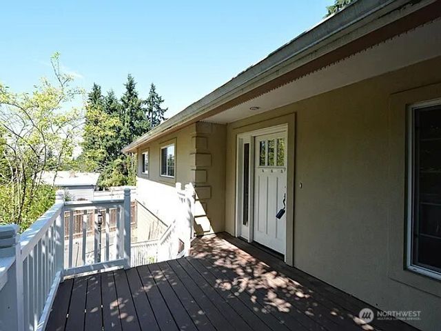 15812 Juanita Drive NE, Kenmore, WA 98028