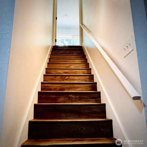 15812 Juanita Drive NE, Kenmore, WA 98028