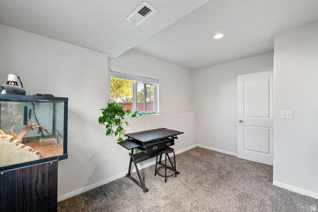 9141 S LITTLE CREEK DR, West Jordan, UT 84088