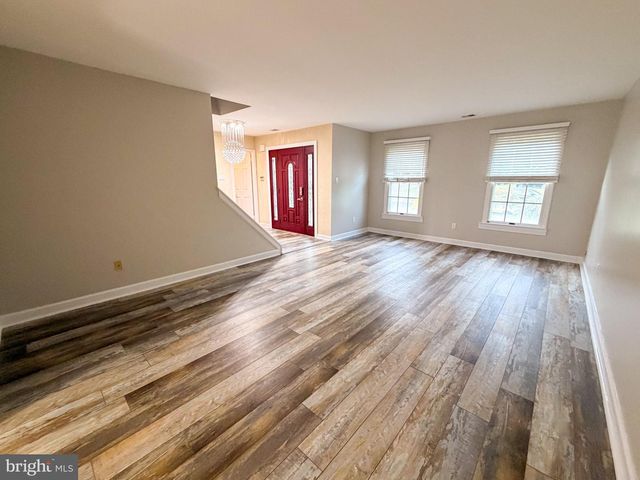 890 JORDAN DR, Bensalem, PA 19020