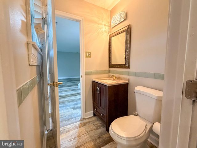 890 JORDAN DR, Bensalem, PA 19020