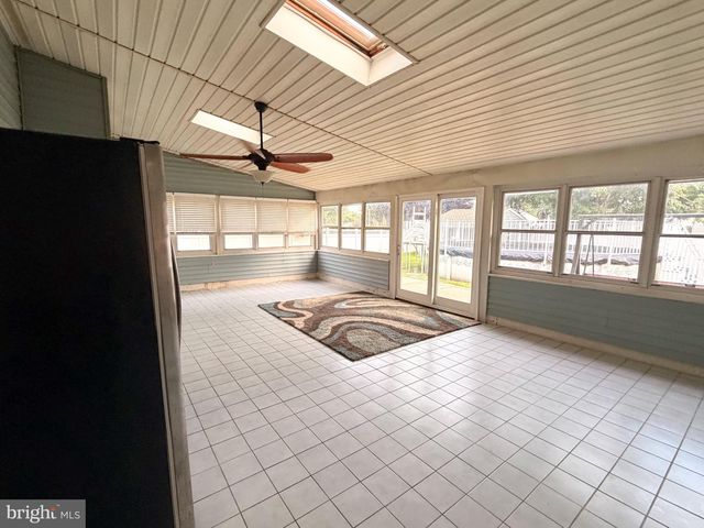890 JORDAN DR, Bensalem, PA 19020