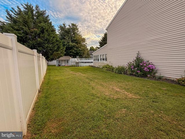 890 JORDAN DR, Bensalem, PA 19020