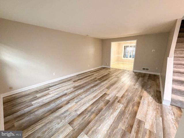 890 JORDAN DR, Bensalem, PA 19020