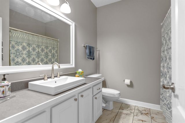 7494 S LINKS VIEW LN, Cordova, TN 38018