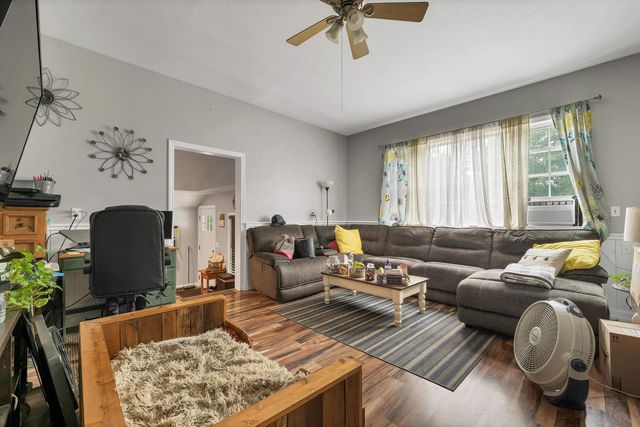 71 Kelleys Corner Road, Chichester, NH 03258