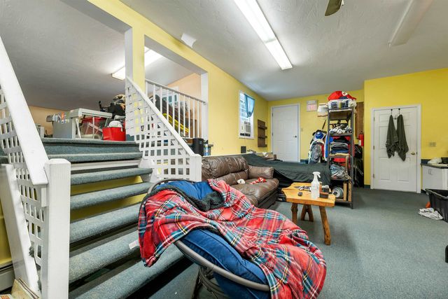 71 Kelleys Corner Road, Chichester, NH 03258