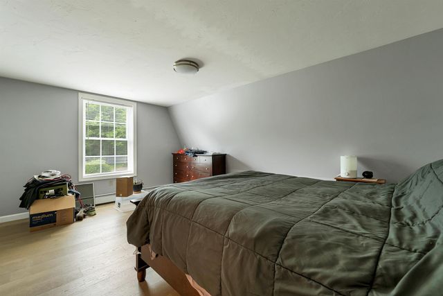 71 Kelleys Corner Road, Chichester, NH 03258