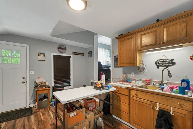71 Kelleys Corner Road, Chichester, NH 03258